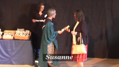 Susanne f�r sitt diplom